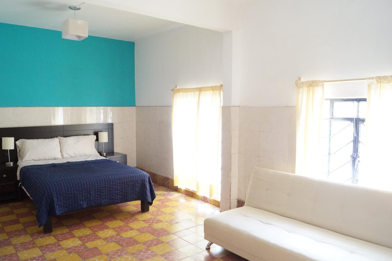 Casa De Los Soles B&B Hostal Tlaquepaque Bagian luar foto