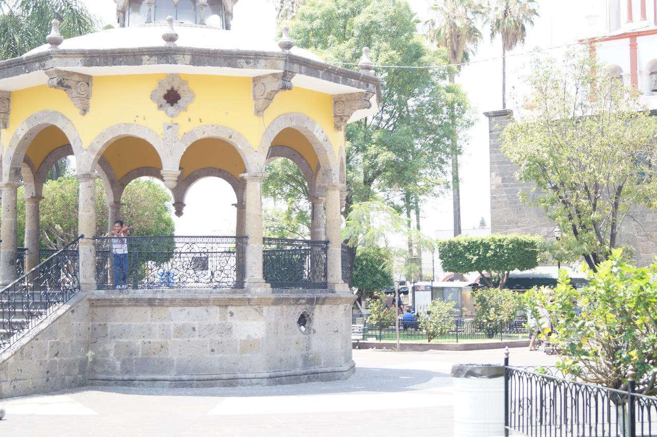 Casa De Los Soles B&B Hostal Tlaquepaque Bagian luar foto